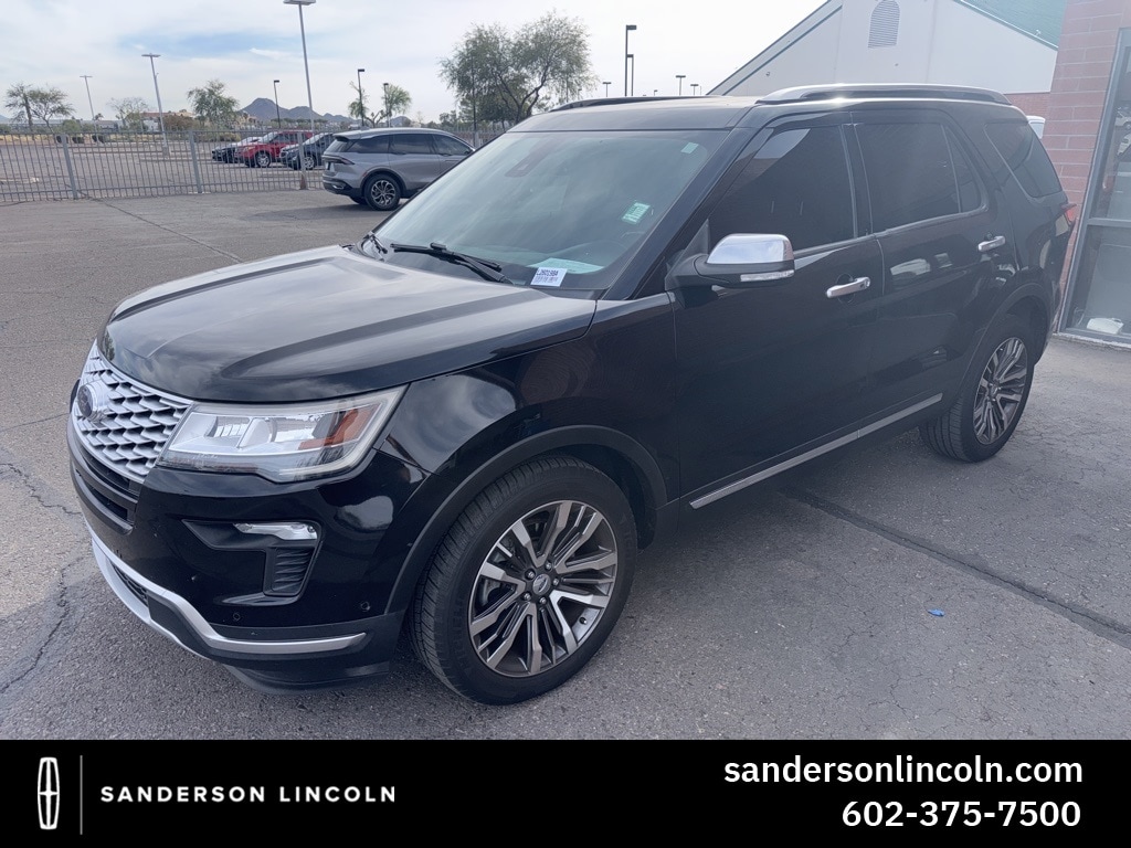 2018 Ford Explorer Platinum's photo
