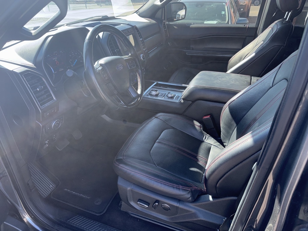 2020 Ford Expedition Limited photo 2
