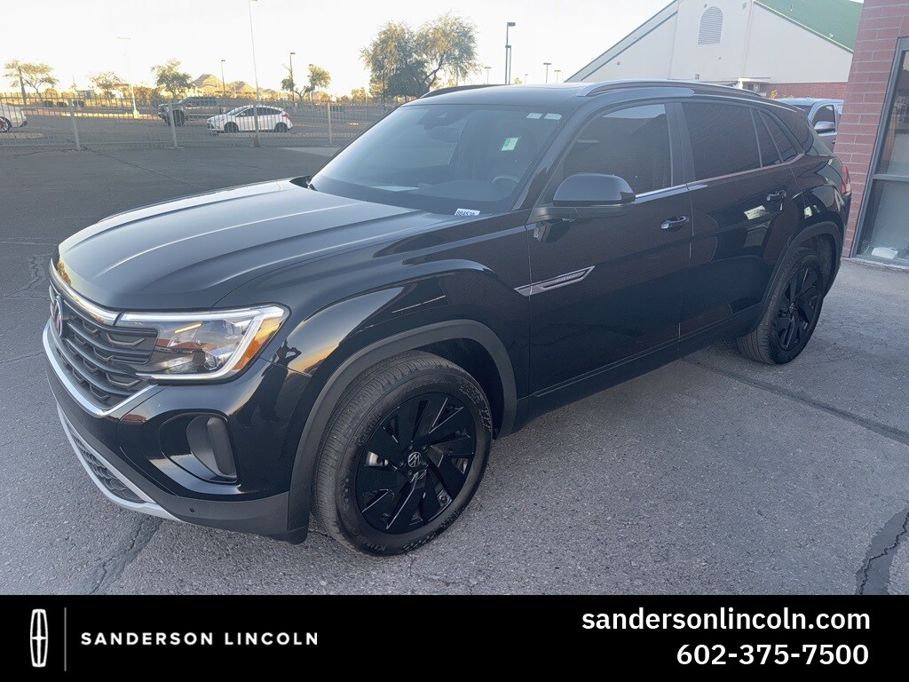 Used 2024 Volkswagen Atlas Cross Sport 2.0T SE w/Technology SUV