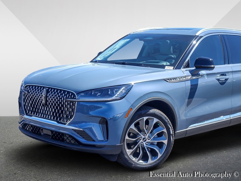 2025 Lincoln Aviator Reserve photo 2