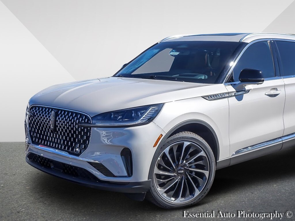 2025 Lincoln Aviator Reserve photo 2