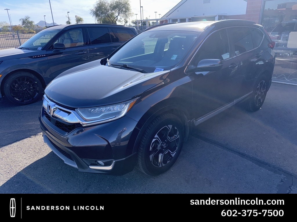 2018 Honda CR-V Touring's photo