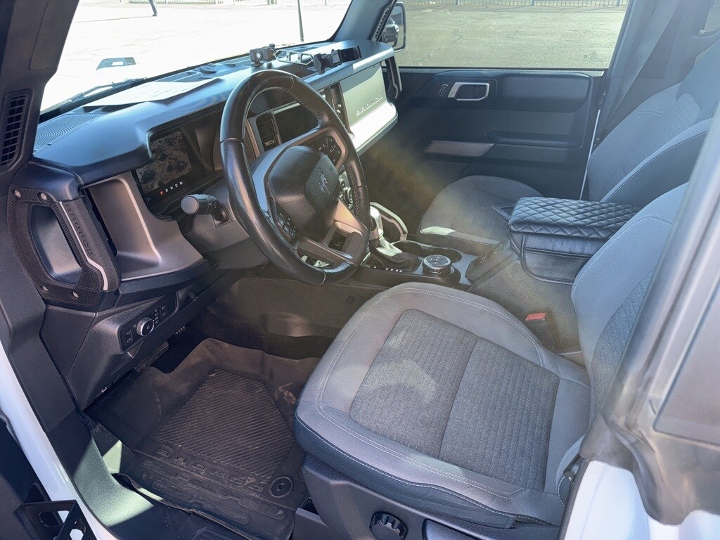 2022 Ford Bronco Outer Banks photo 2