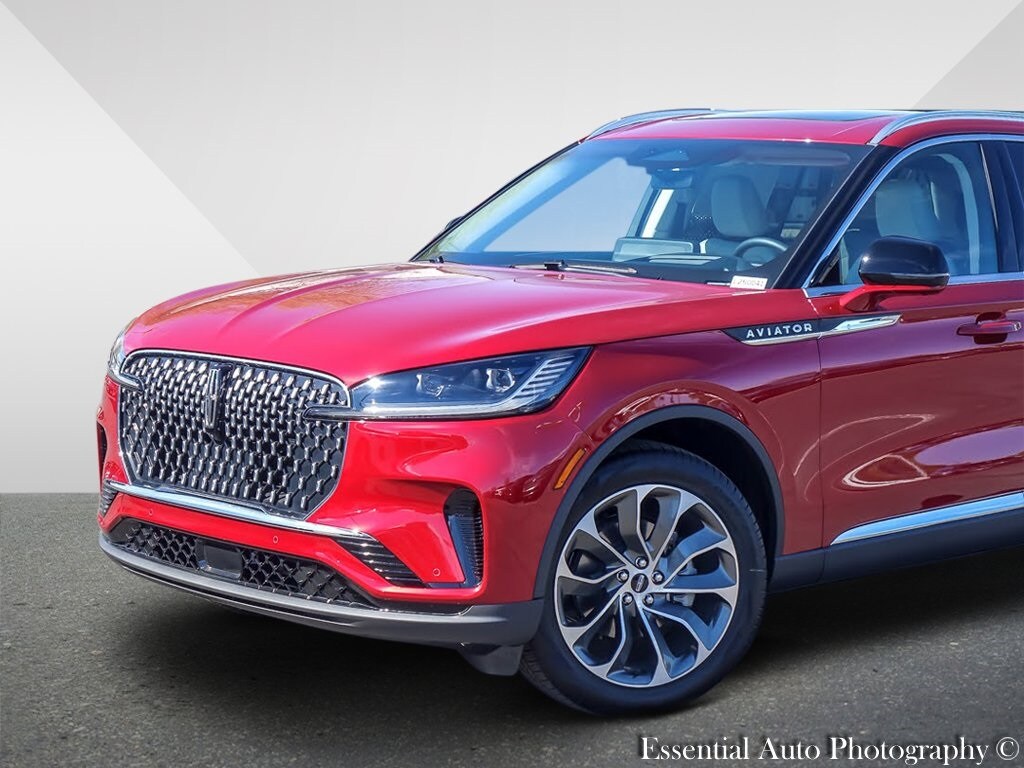 2025 Lincoln Aviator Reserve photo 2