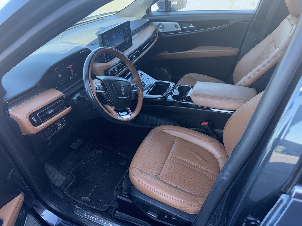 2022 Lincoln Nautilus Black Label photo 2