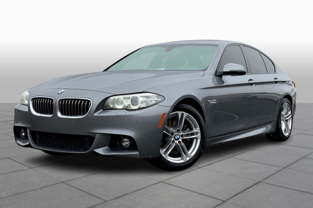 2016 BMW 5 Series 528i's photo