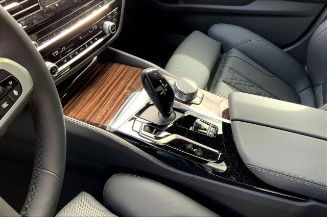 2023 BMW 5 Series 540i - Photo 7