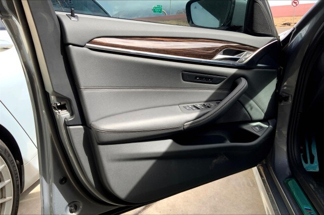 2023 BMW 5 Series 540i - Photo 10