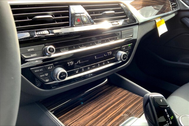 2023 BMW 5 Series 540i - Photo 17