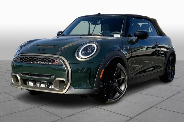 2023 MINI Convertible S's photo
