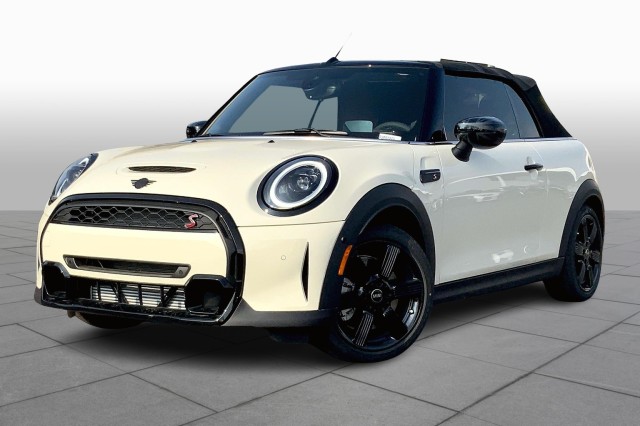 2023 MINI Convertible S's photo