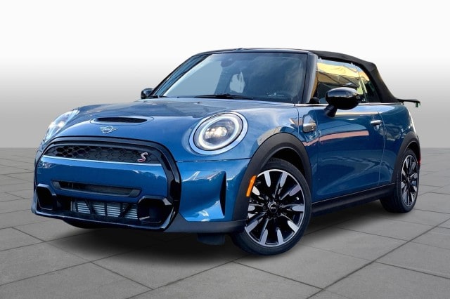 2023 MINI Convertible S's photo