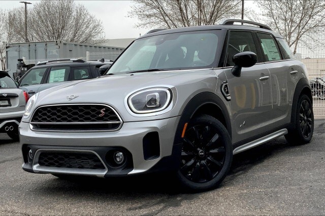 2023 MINI Countryman S's photo