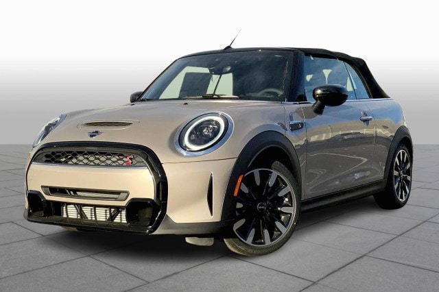 2023 MINI Convertible S's photo