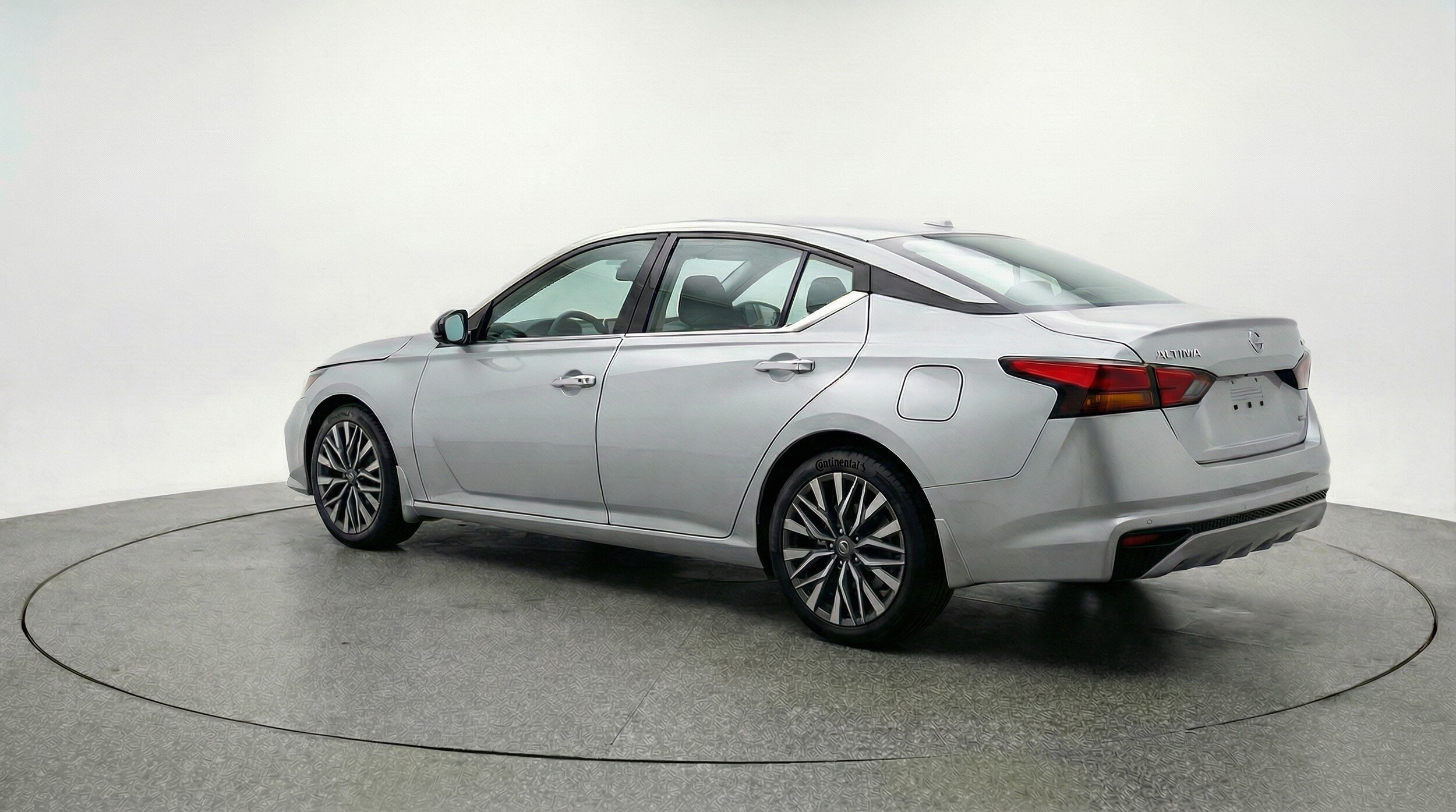 Thumbnail: 2025 Nissan Altima - 5