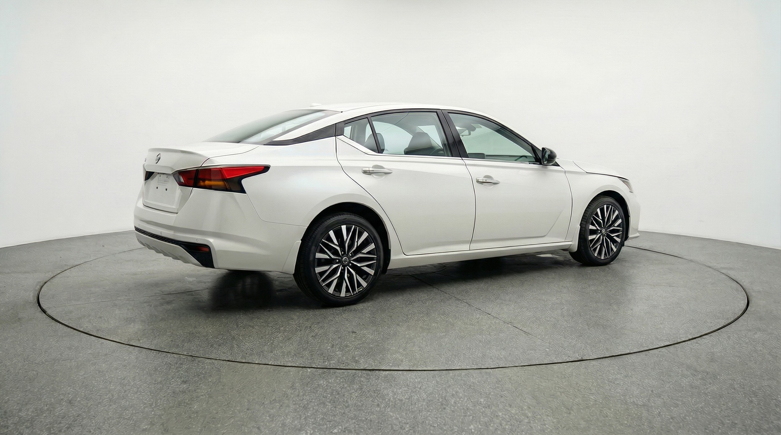 Thumbnail: 2025 Nissan Altima - 7