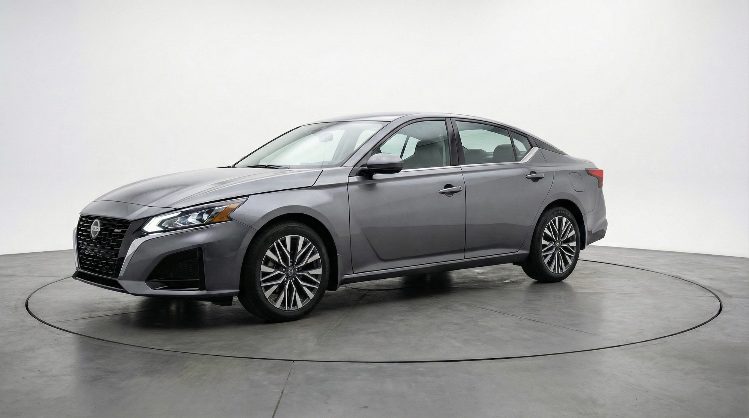 Thumbnail: 2025 Nissan Altima - 3