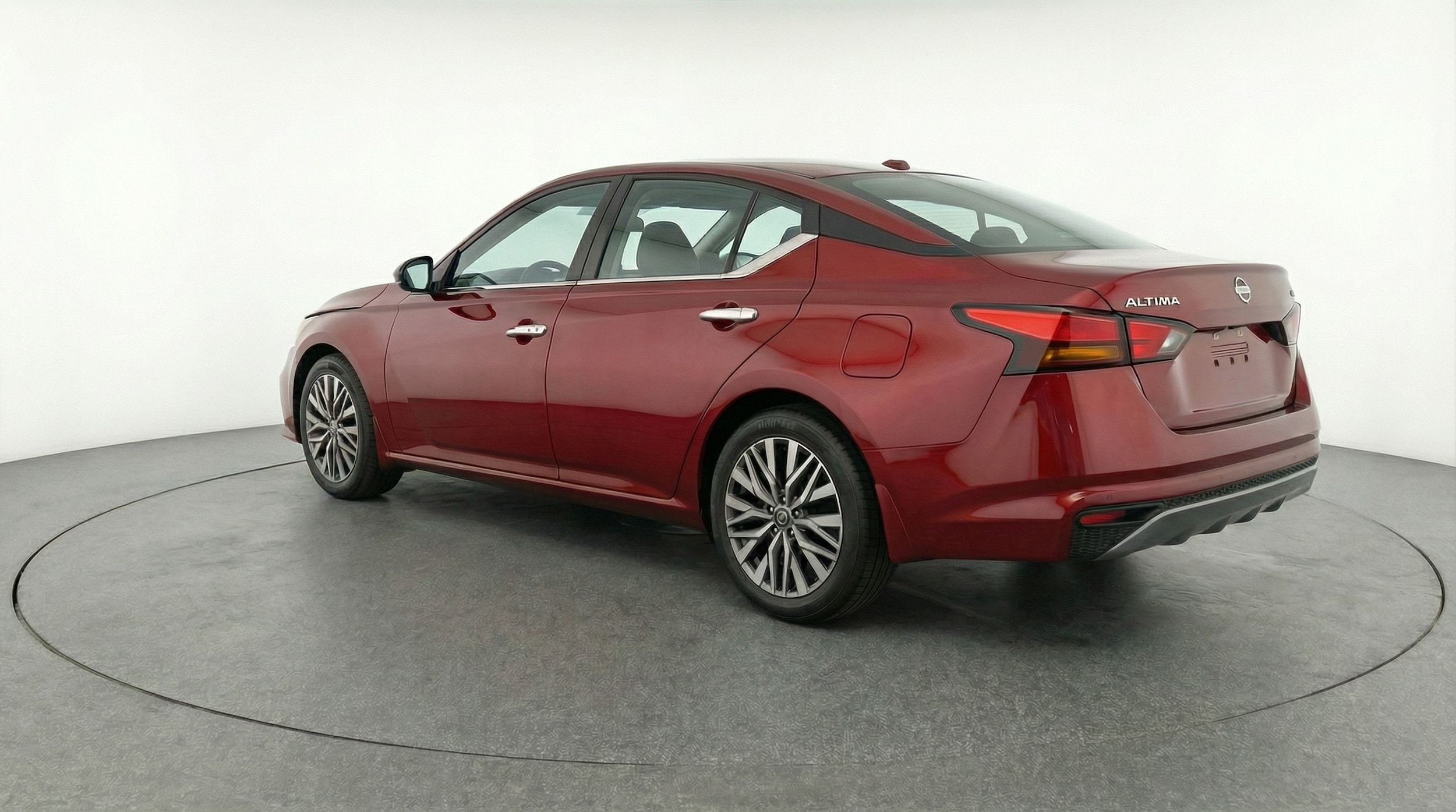 Thumbnail: 2025 Nissan Altima - 5