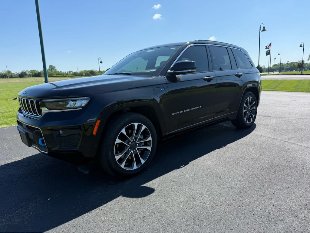 Used 2022 Jeep Grand Cherokee 4xe Overland 4x4