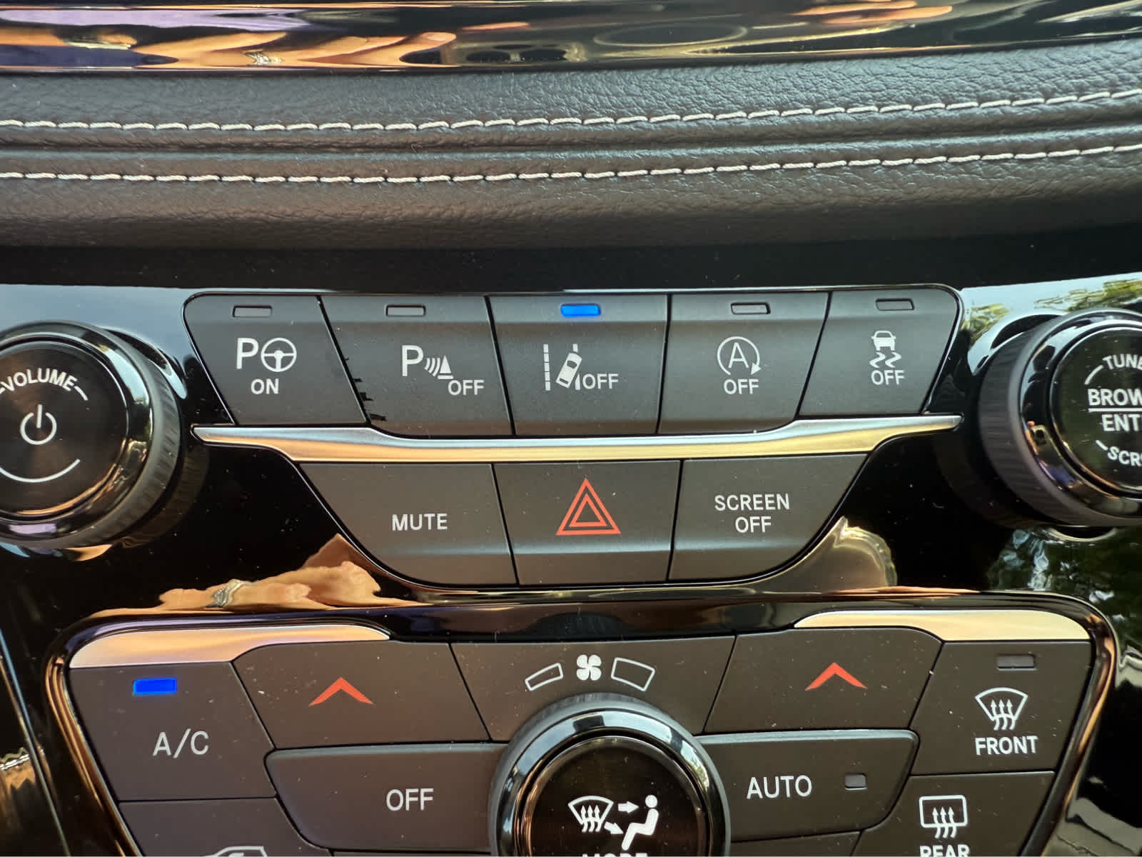 2025 Chrysler Pacifica Select - Photo 20