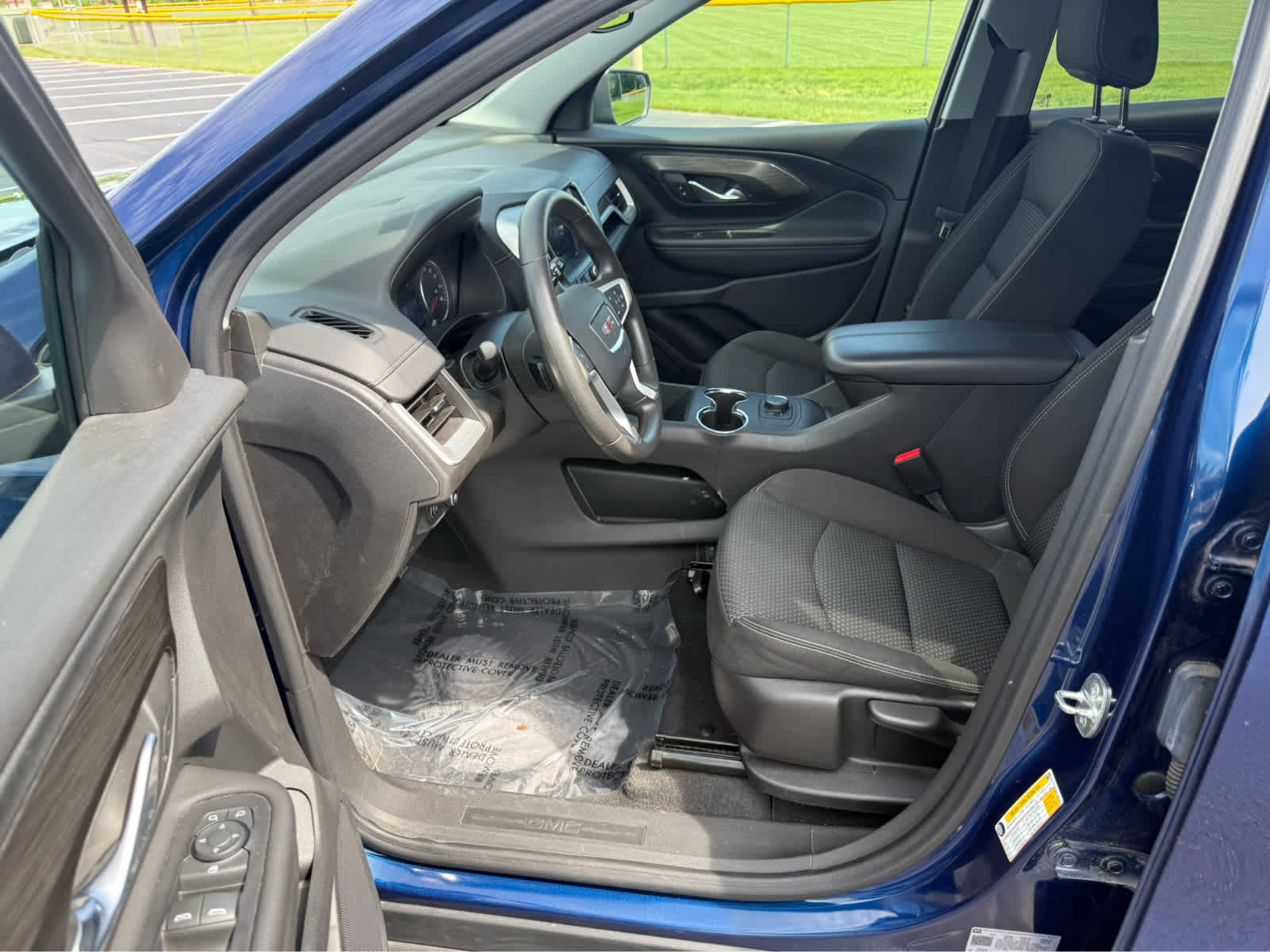 2023 GMC Terrain SLE - Photo 11
