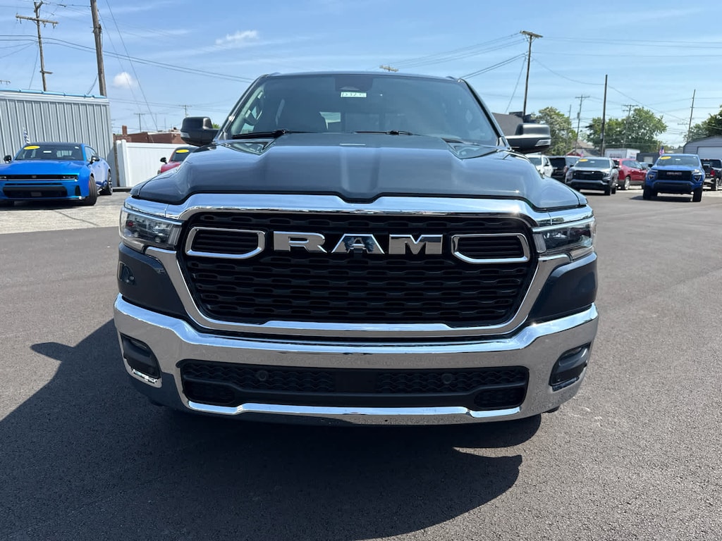New 2026 Ram 1500 BIG HORN CREW CAB 4X4 5'7 BOX Pickup