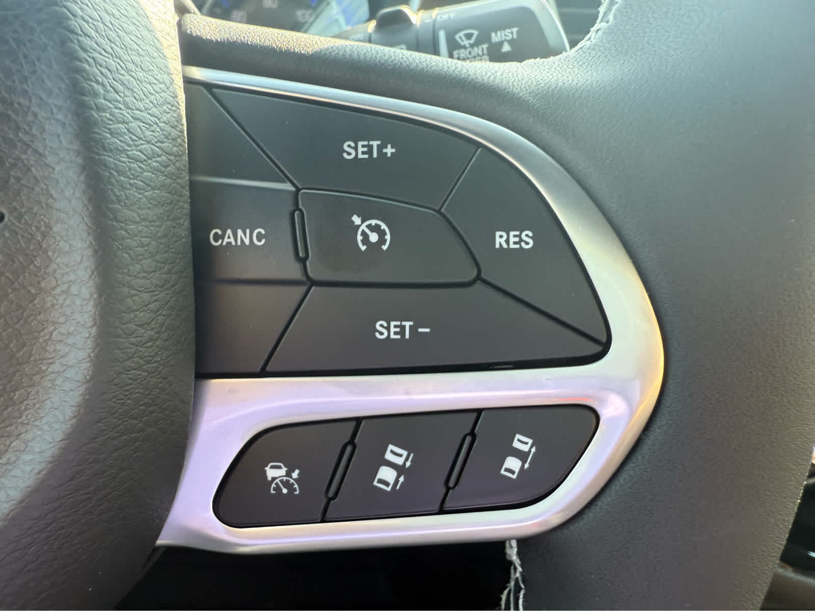 2025 Chrysler Pacifica Select - Photo 19