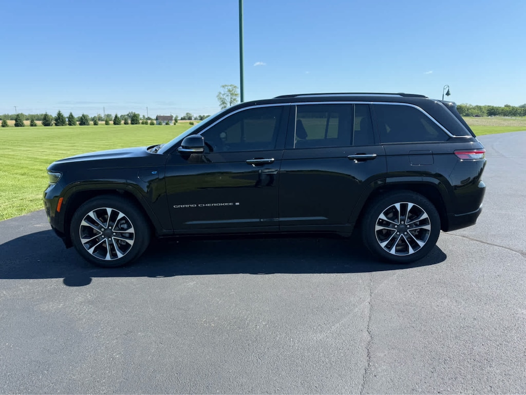 Used 2022 Jeep Grand Cherokee 4xe Overland 4x4