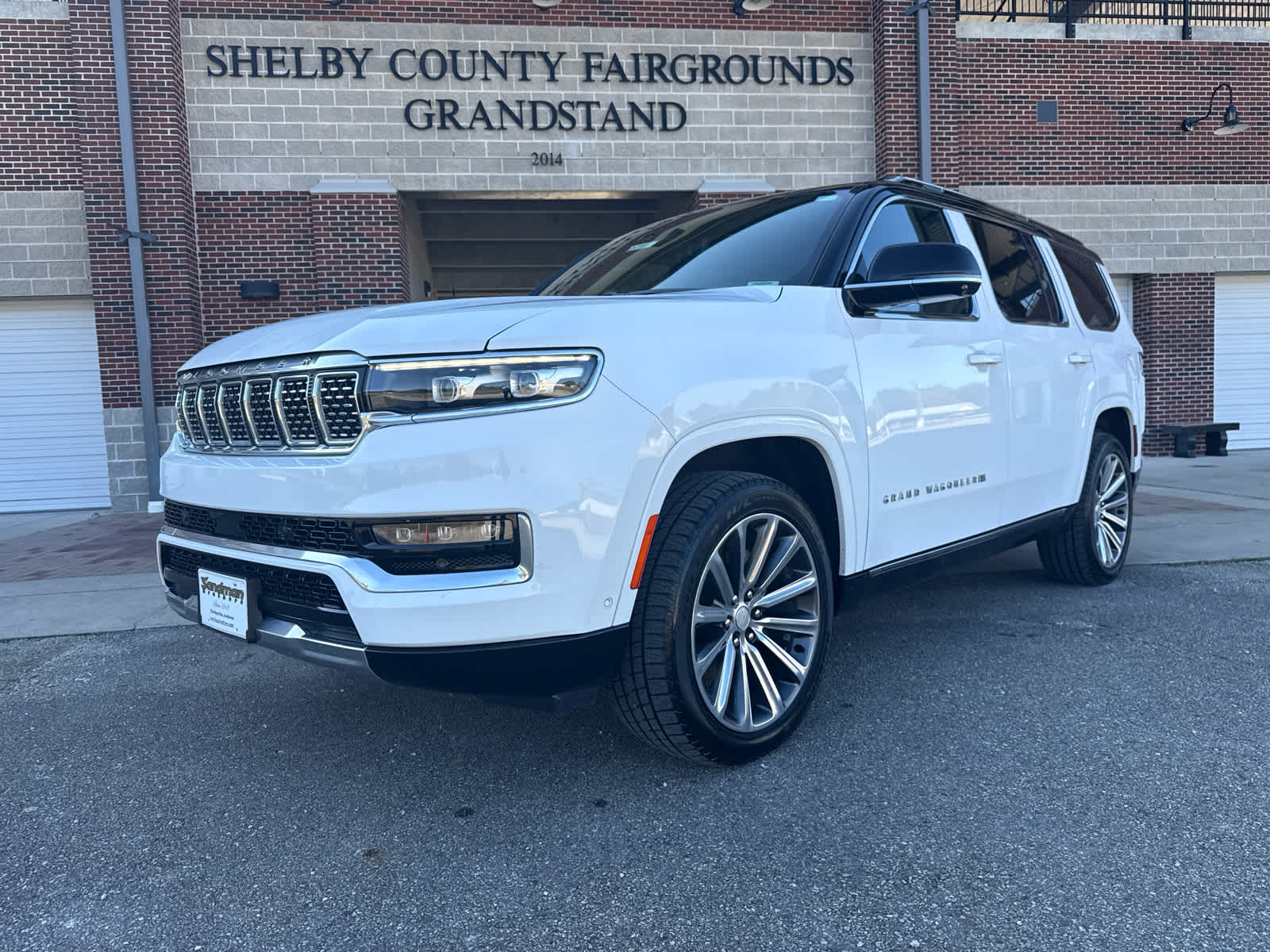 2023 Jeep Grand Wagoneer Series II