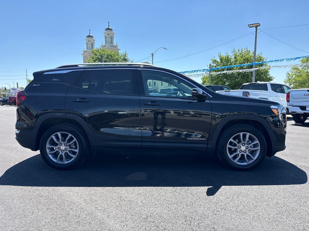 Used 2024 GMC Terrain SLT AWD