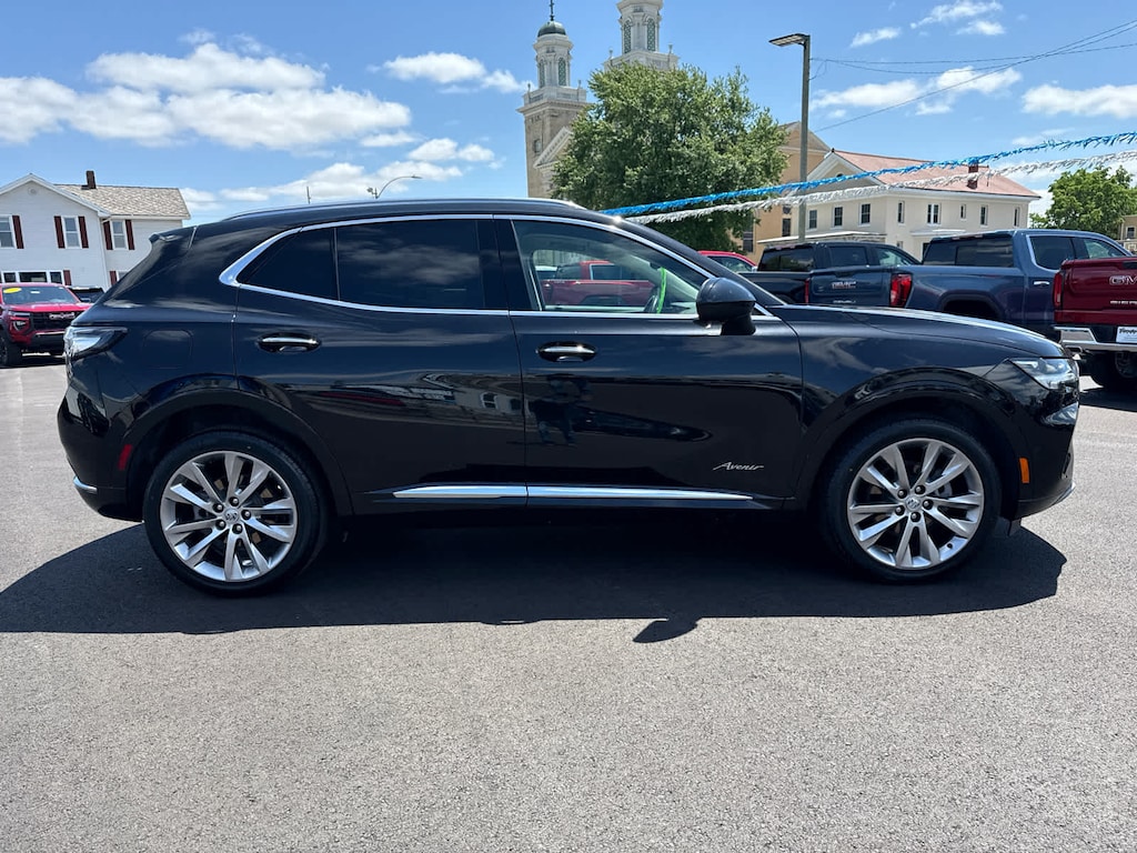 Used 2023 Buick Envision Avenir AWD