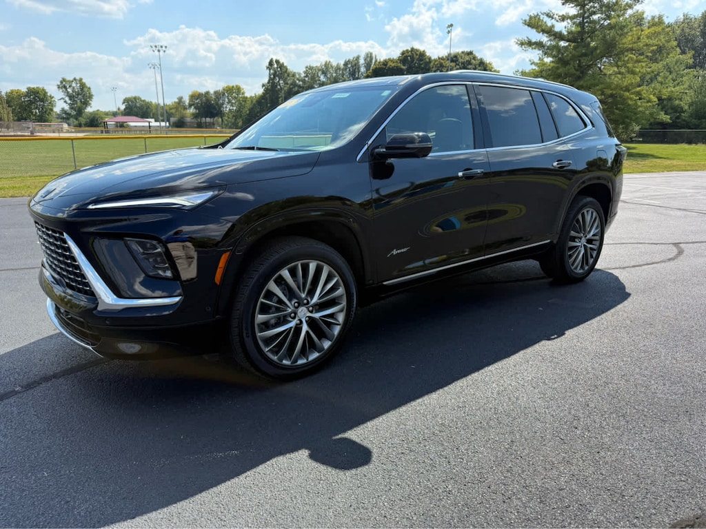 Used 2025 Buick Enclave Avenir