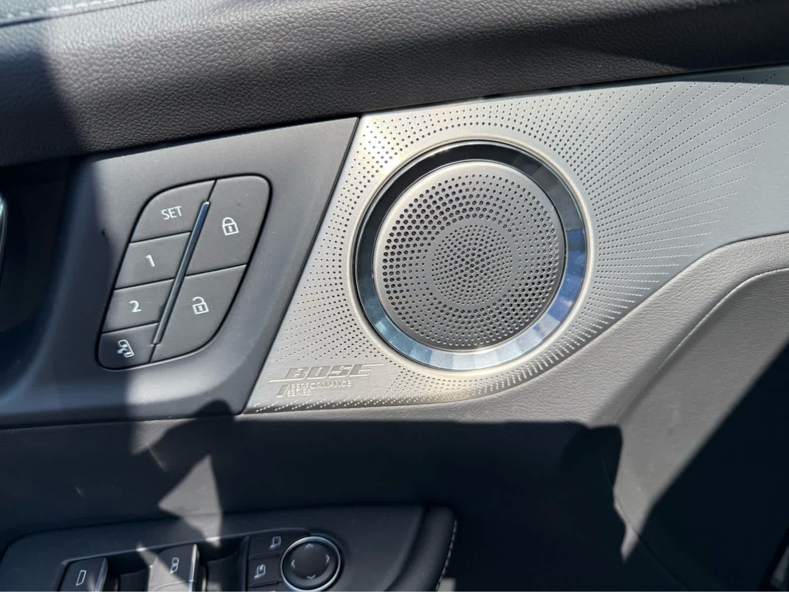 2025 Buick Enclave Avenir - Photo 15