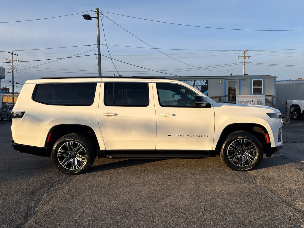 New 2026 Jeep Grand Wagoneer L 4X4 Sport Utility