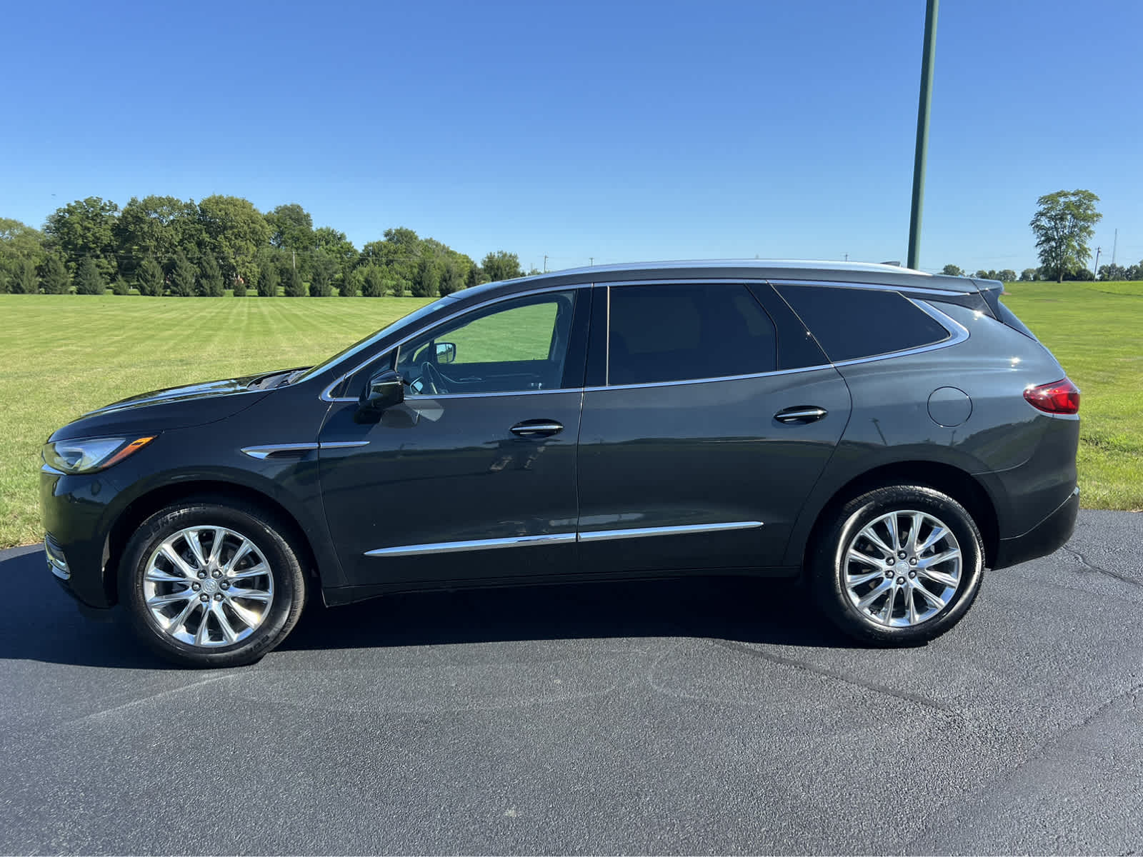 Used 2021 Buick Enclave Premium with VIN 5GAERCKW4MJ172418 for sale in Shelbyville, IN