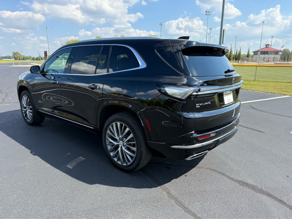 Used 2025 Buick Enclave Avenir