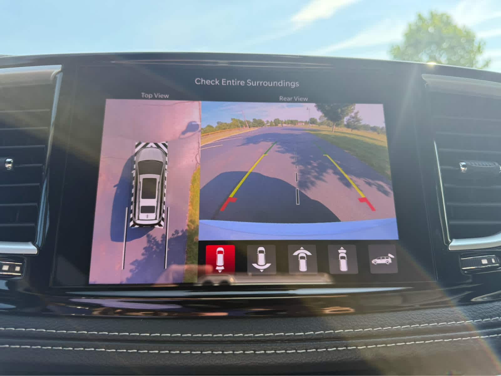 2025 Chrysler Pacifica Select - Photo 18
