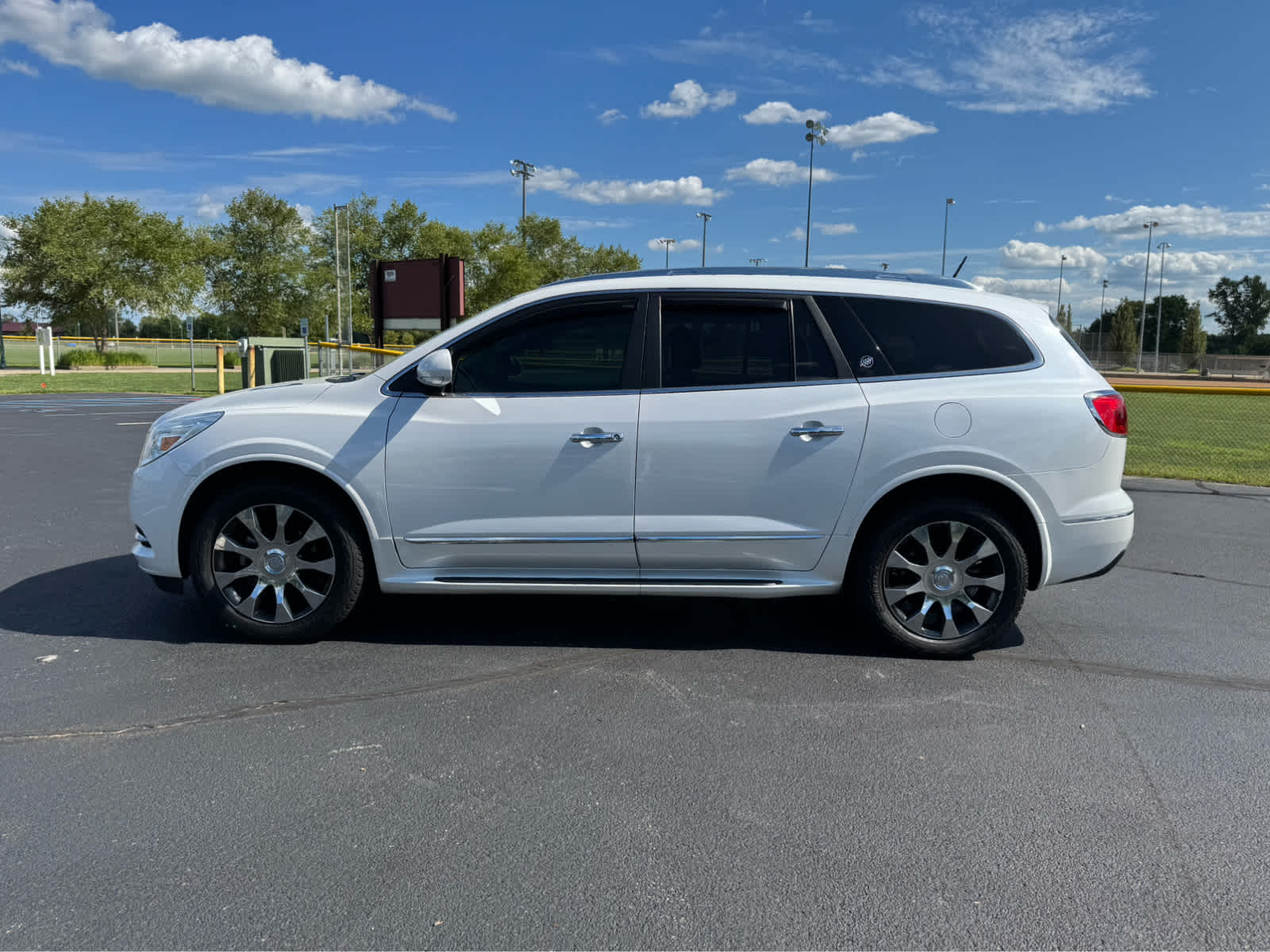Used 2017 Buick Enclave Premium with VIN 5GAKVCKD3HJ225483 for sale in Shelbyville, IN
