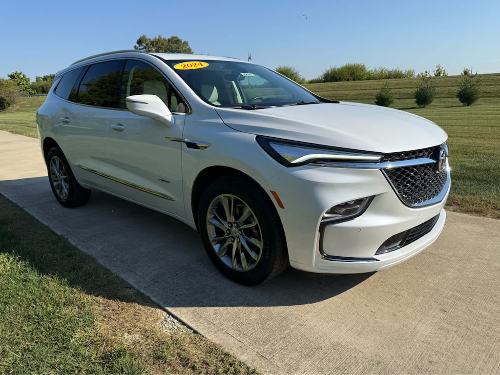 Used 2024 Buick Enclave Avenir AWD
