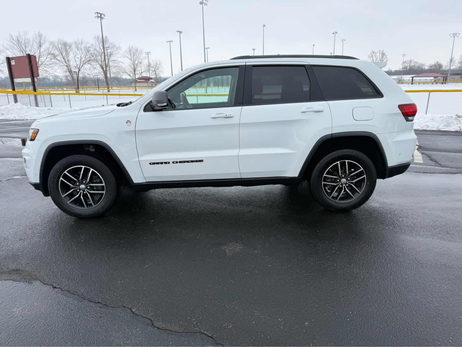 Used 2018 Jeep Grand Cherokee Trailhawk with VIN 1C4RJFLG4JC170538 for sale in Shelbyville, IN