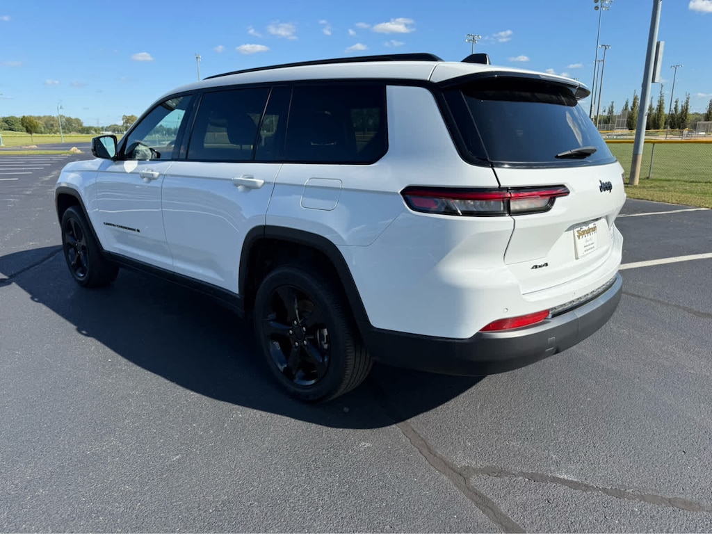 Used 2023 Jeep Grand Cherokee L Altitude 4x4
