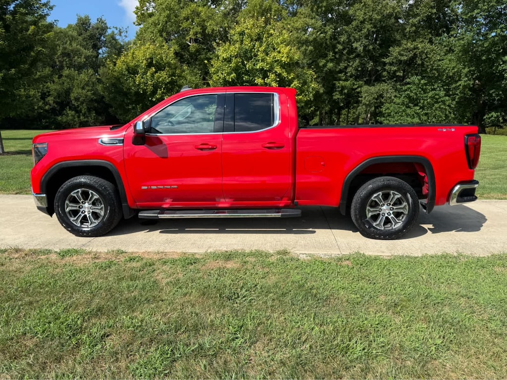 Used 2022 GMC Sierra 1500 SLE 4WD Double Cab 147 4WD Double Cab 147