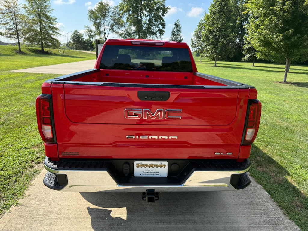 Used 2022 GMC Sierra 1500 SLE 4WD Double Cab 147 4WD Double Cab 147