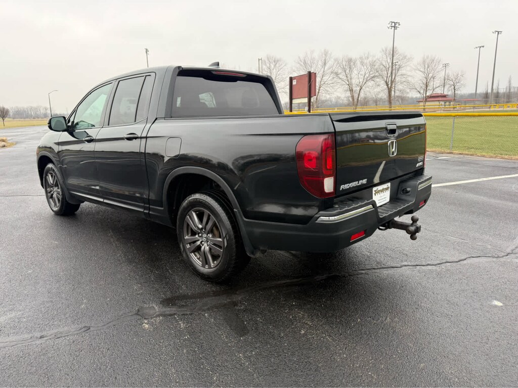 Used 2017 Honda Ridgeline Sport 4x4 Crew Cab 5.3 Bed 4x4 Crew Cab 5.3 Bed