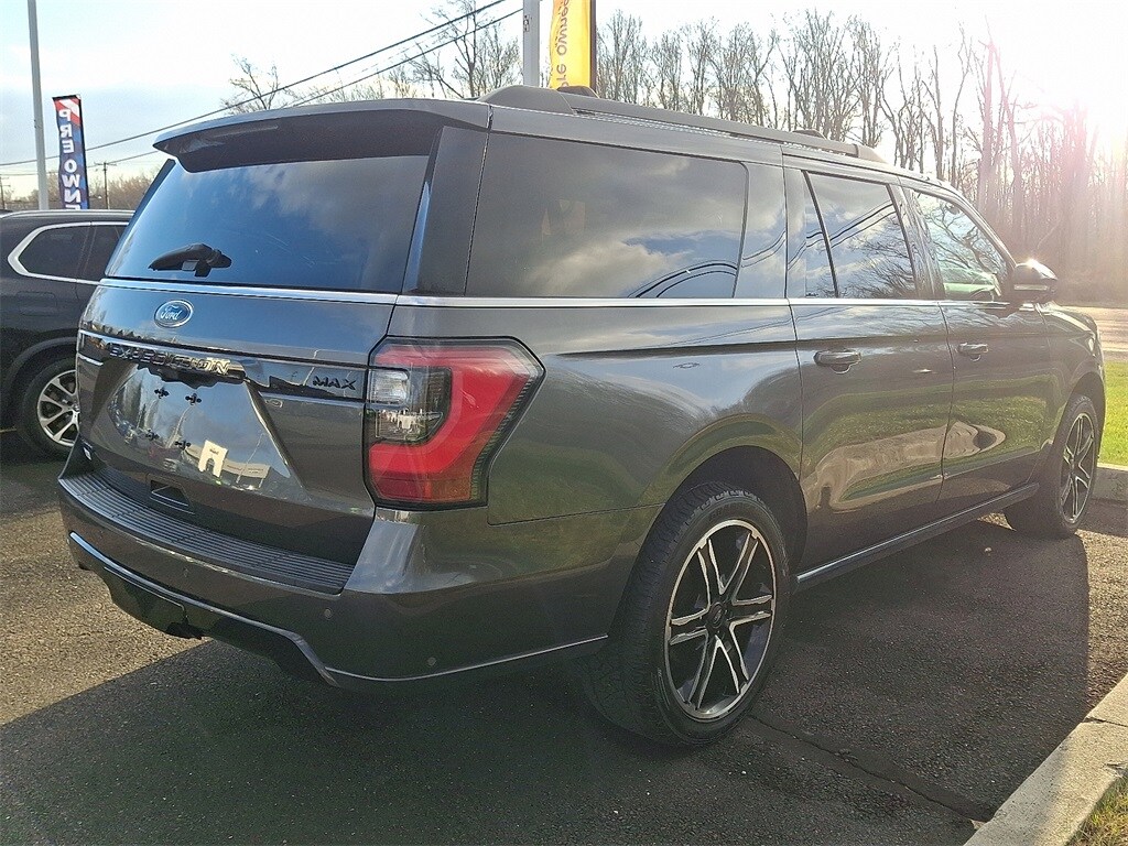 2021 Ford Expedition MAX Limited photo 4