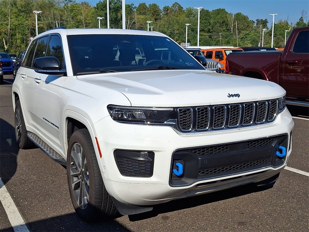2022 Jeep Cherokee Overland 4xe photo 3
