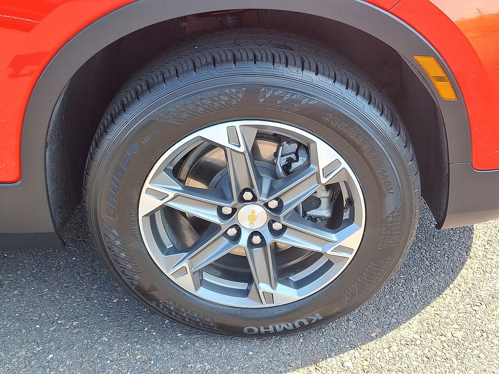 Photo 10