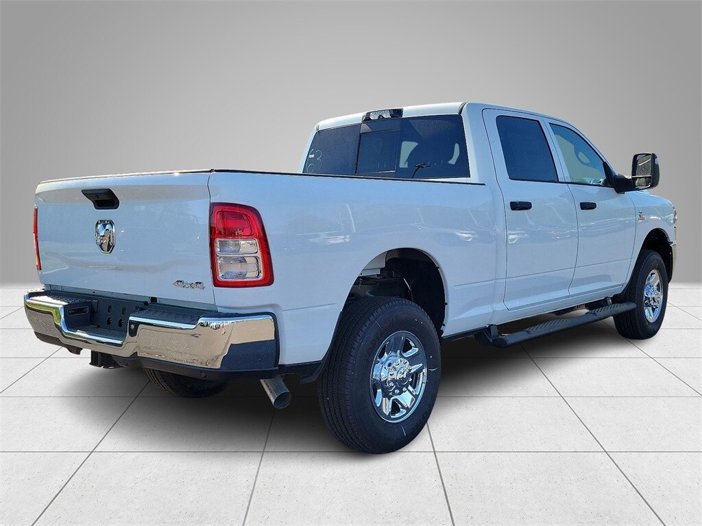 2024 Ram 2500 Tradesman photo 3