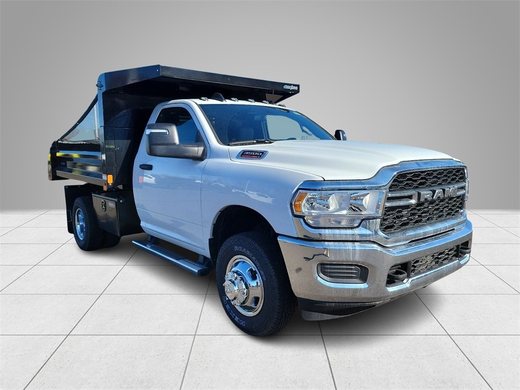 New 2024 Ram 3500 Chassis Cab 3500 TRADESMAN CHASSIS REGULAR CAB 4X4 60' CA Pickup