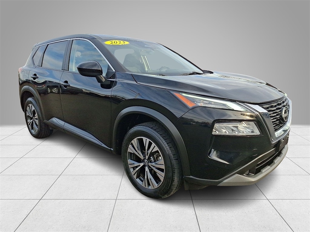 Used 2023 Nissan Rogue SV SUV